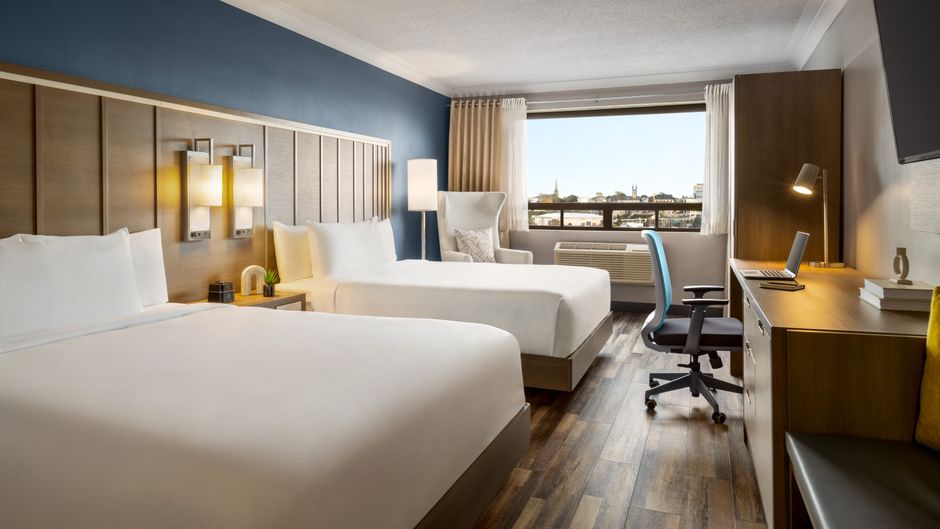 Crowne Plaza Saint John Harbour View Room