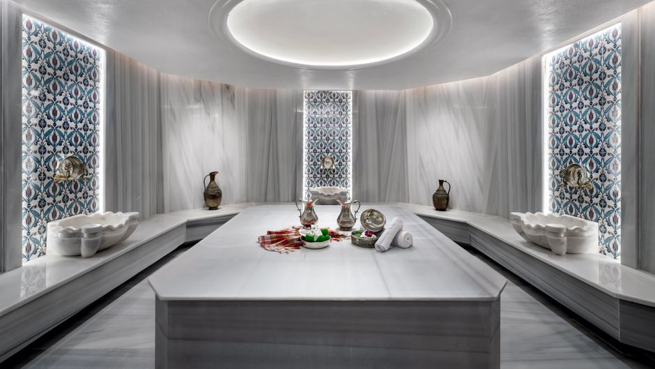 Crowne Plaza Ortakoy Bosphorus Spa