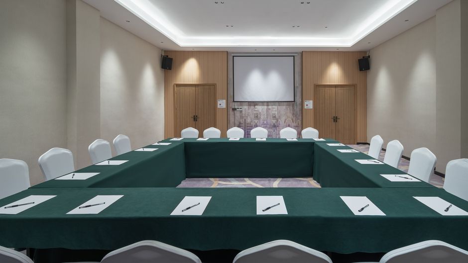 Holiday Inn Express Huangshi Cihu Lake Meeting