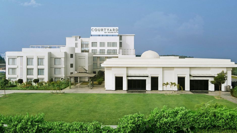 Courtyard Gorakhpur Exterior