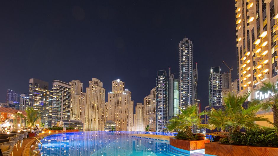 JW Marriott Hotel Marina Pool