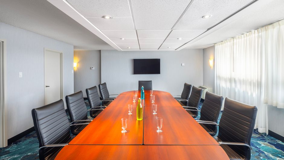 Holiday Inn Laval-Montreal Meeting