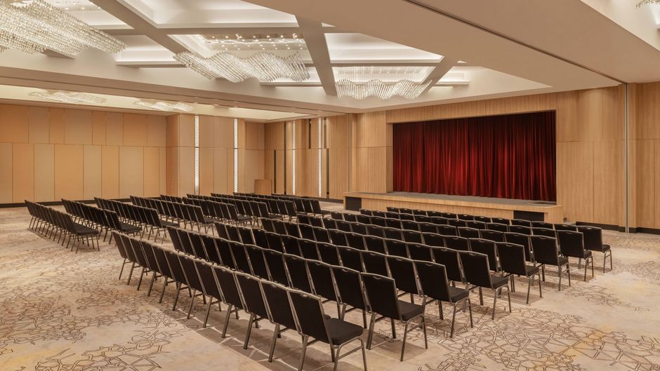 Palm Garden Hotel, Tribute Portfolio Meeting