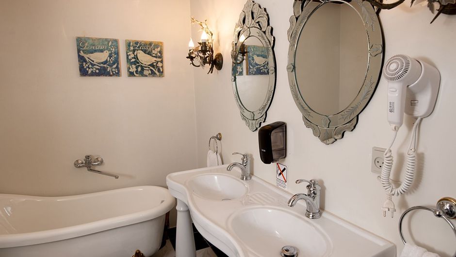 Vraa Slotshotel Room