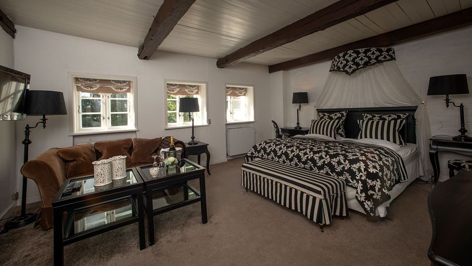 Vraa Slotshotel Suite