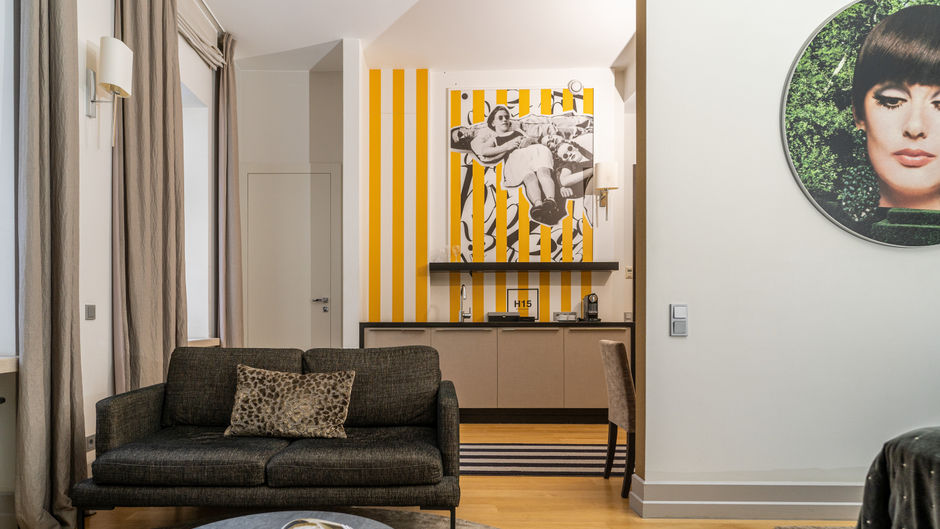 H15 Boutique Suite