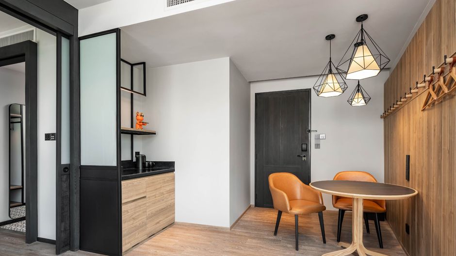 Moxy Bangkok Ratchaprasong Room