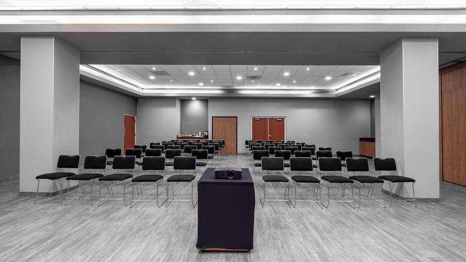 City Express Plus by Marriott Expo Meeting
