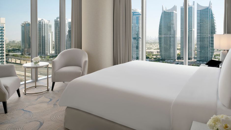 JW Marriott Hotel Marina Suite