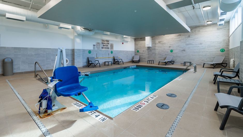 Courtyard by Marriott Burlington Pool