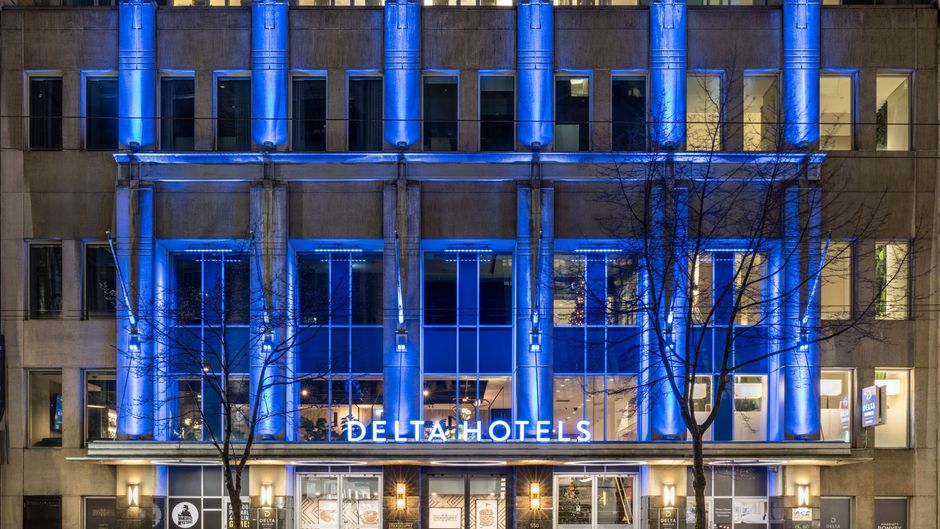 Delta Hotels Vancouver Downtown Suites Exterior