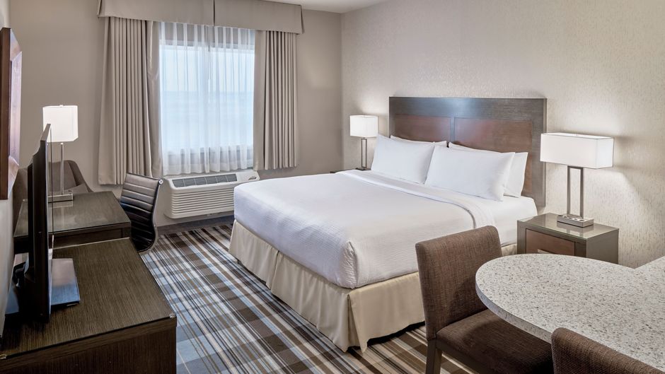 Fairfield Inn & Suites by Marriott Airdrie Room