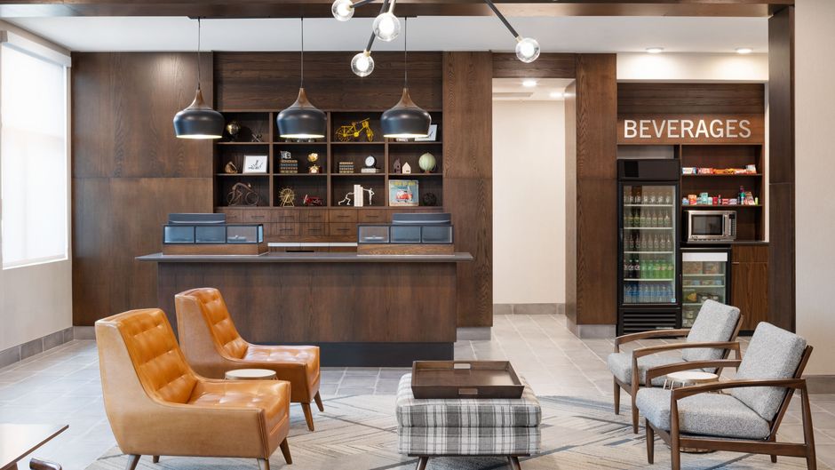 Four Points by Sheraton at Conv Center Lobby
