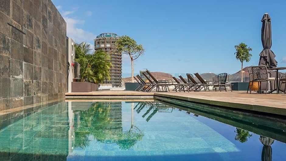 Hotel LIVVO Lumm Pool