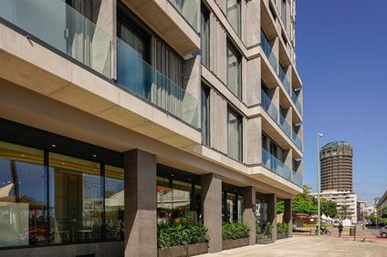 Hotel LIVVO Lumm