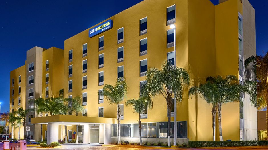City Express by Marriott Leon Exterior
