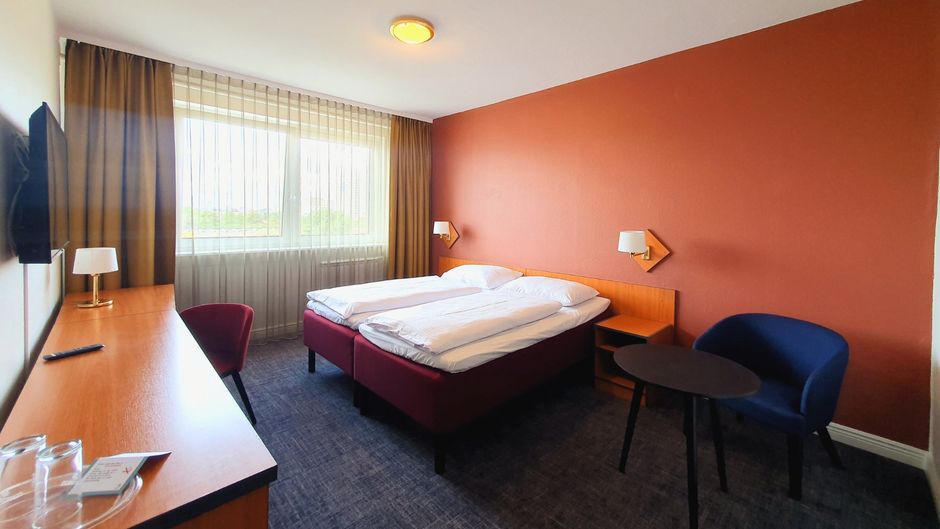 Good Morning Berlin City East Room