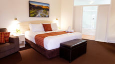 The Bowen Inn Motel