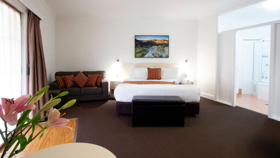 The Bowen Inn Motel Room