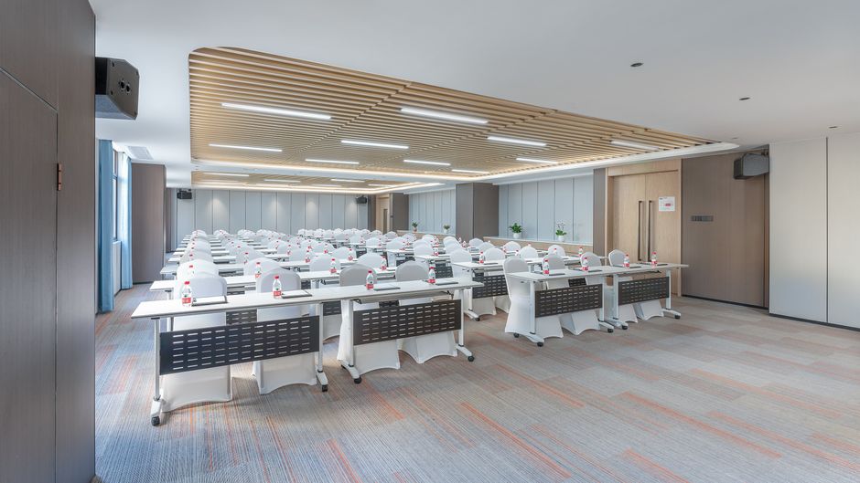Holiday Inn Express Quanzhou Taishang Meeting