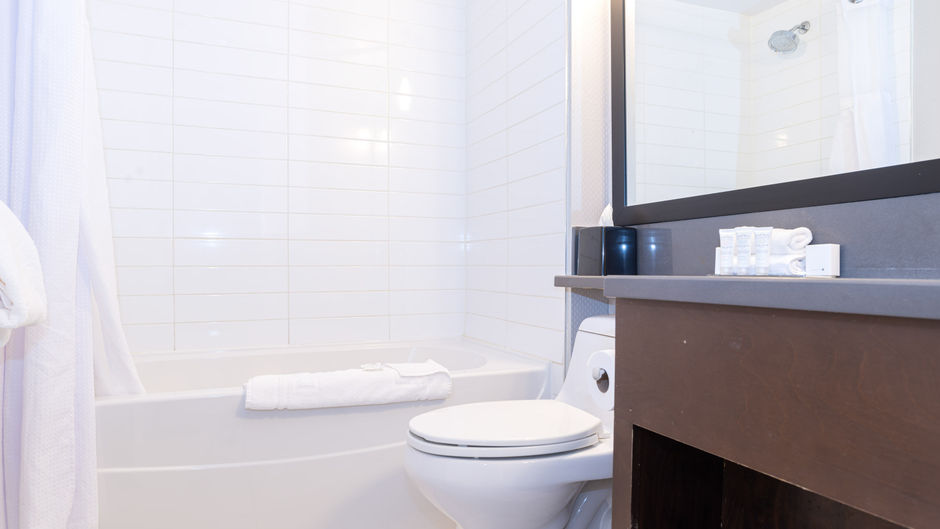 Sandman Signature Hotel Edmonton Room