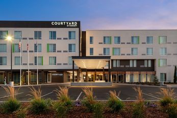 Courtyard Cleveland Marriott