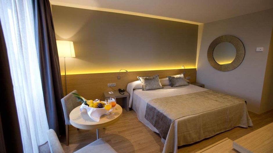 The Sevilla Congresos Hotel Room