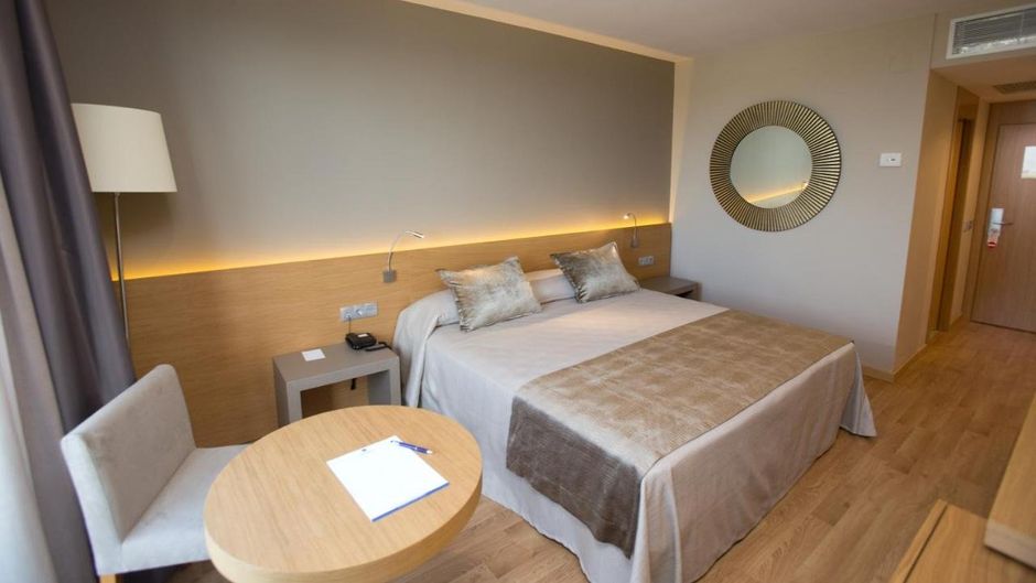 The Sevilla Congresos Hotel Room