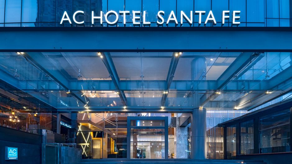 AC Hotel Santa Fe Exterior