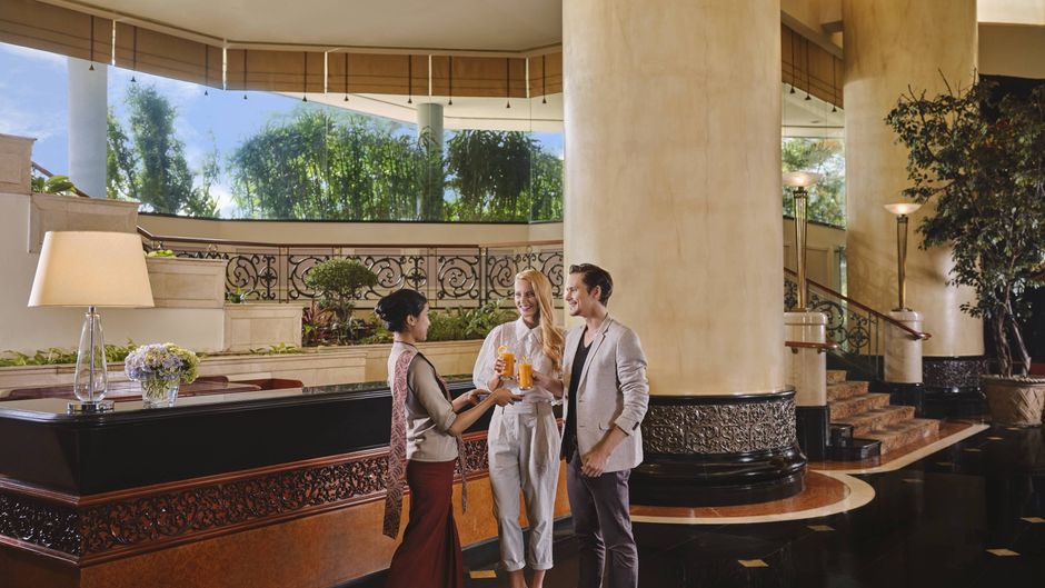 JW Marriott Hotel Surabaya Lobby