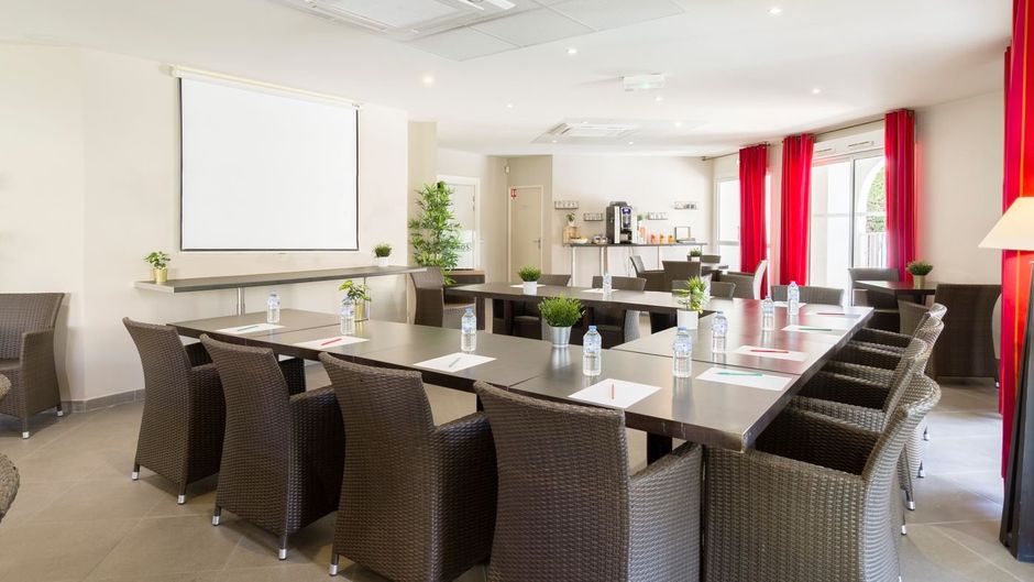 Garden & City Appart'hotel Meeting