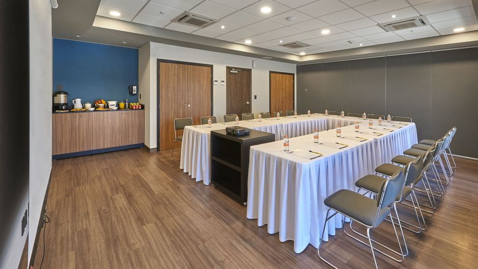 City Express by Marriott Comitan Meeting