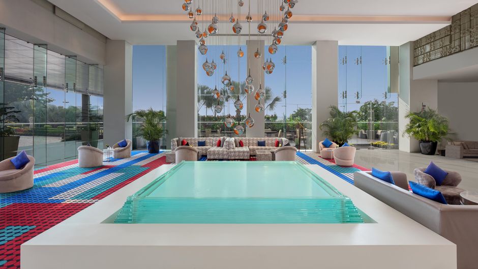 Le Meridien Gurgaon Delhi NCR Lobby