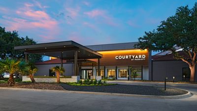 Courtyard Downtown/Market Square