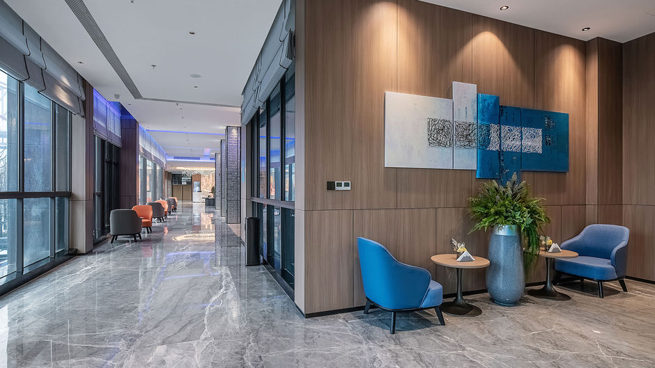 Holiday Inn Exp Nanbin Road Lobby
