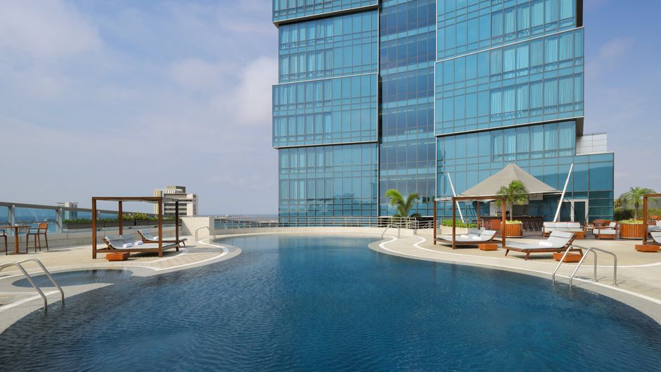 InterContinental Luanda Miramar Pool