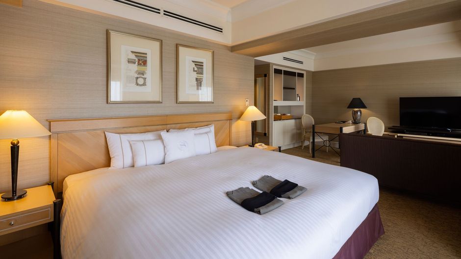Kobe Bay Sheraton Hotel & Towers Suite