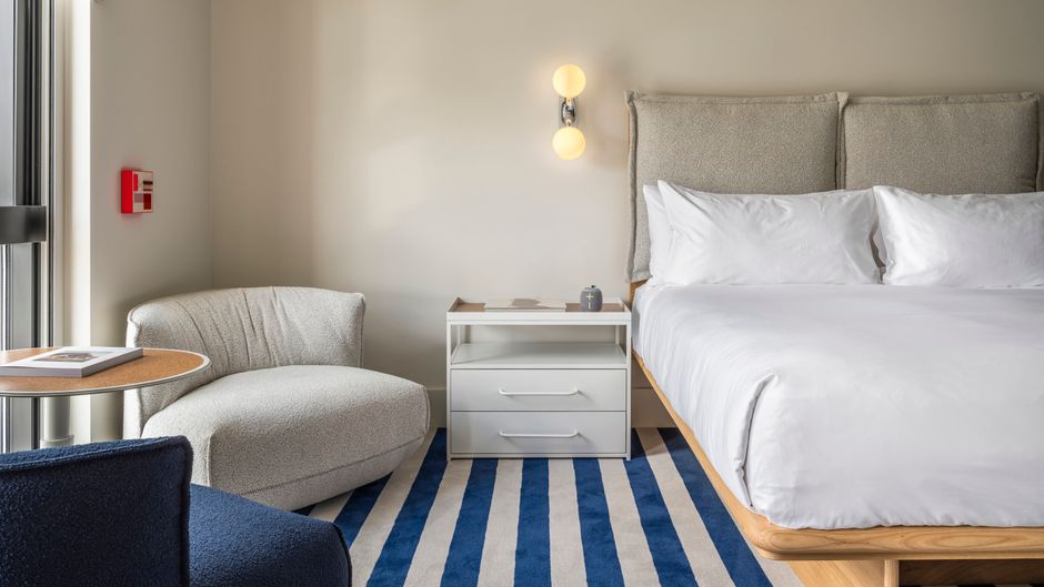 The StandardX Melbourne Suite