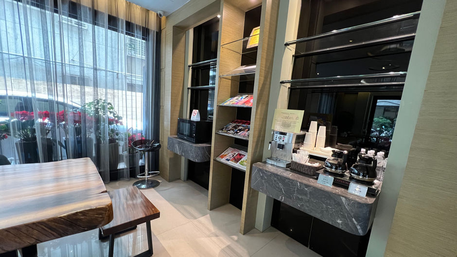 Forward Hotel Taipei Lobby