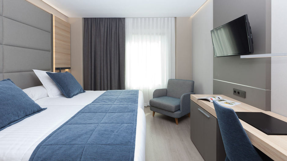 Liabeny Hotel Room