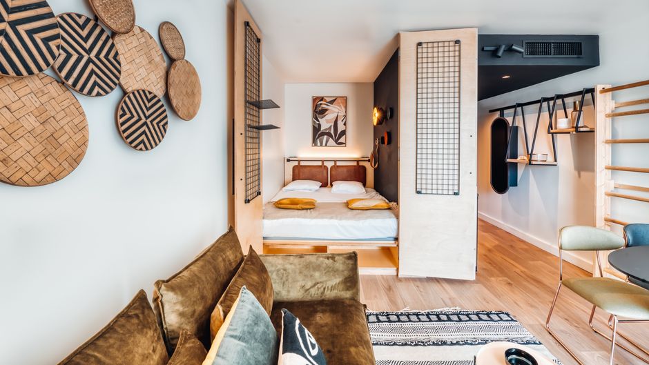 Cowool Avignon Room