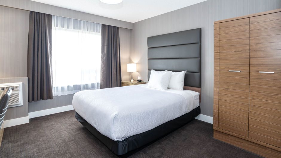 Sandman Hotel Grande Prairie Room