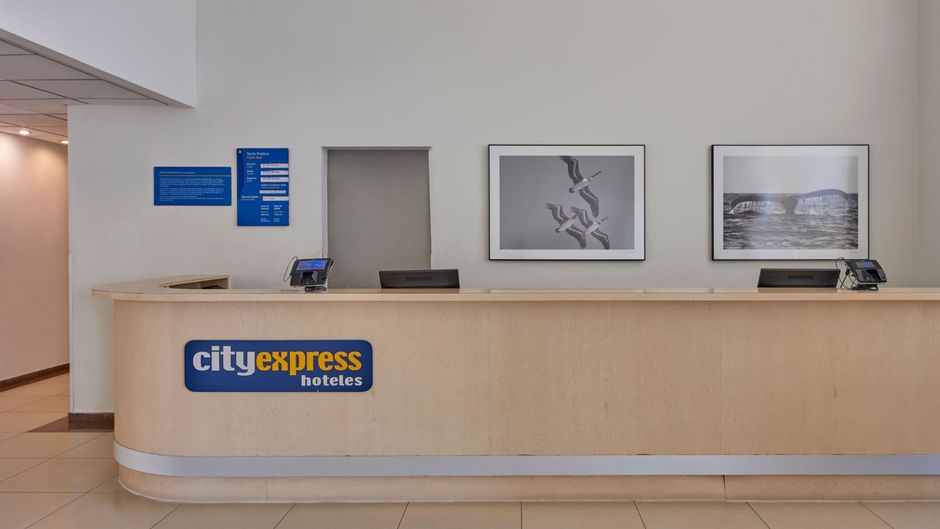 City Express by Marriott Manzanillo Lobby