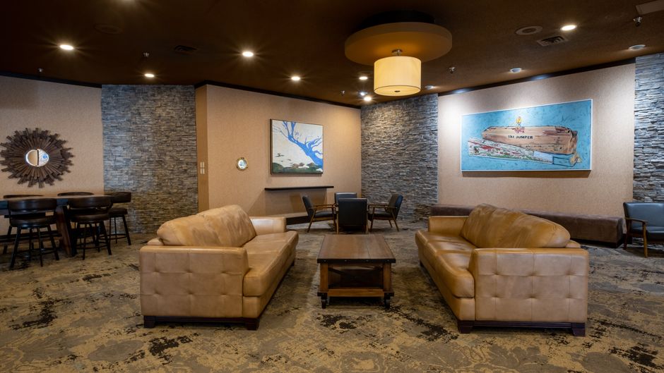 Prestige Mountain Resort Rossland Lobby