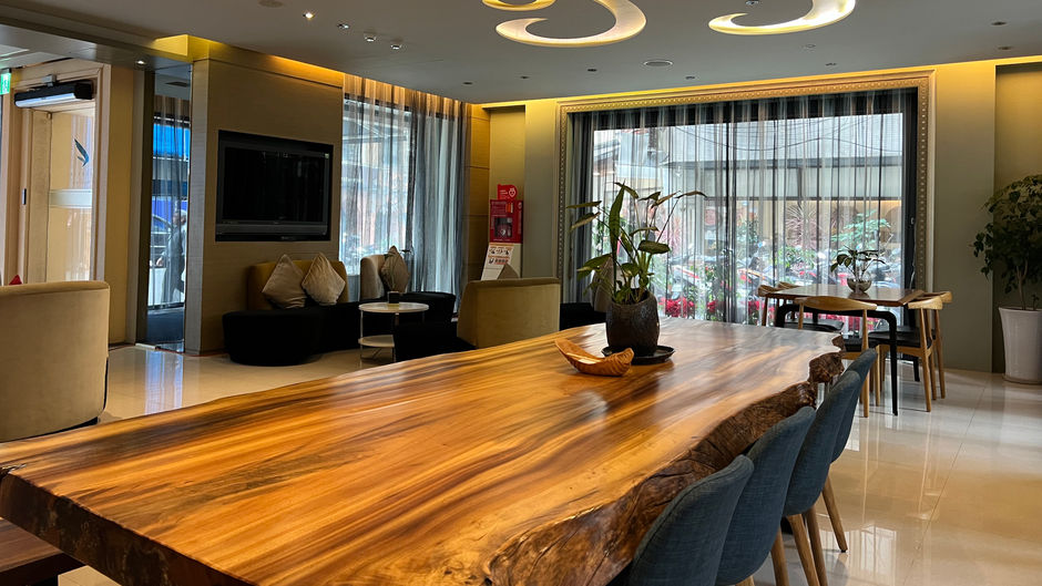 Forward Hotel Taipei Lobby