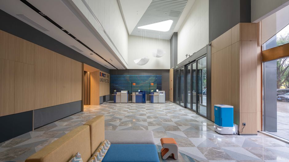 Holiday Inn Express Jimei New Town Exterior