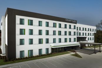 Courtyard By Marriott Northport