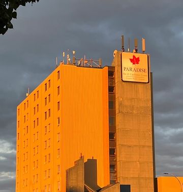 Paradise Inn & Suites Conference Centre