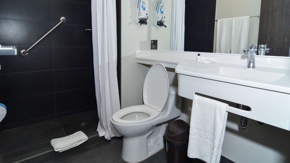 City Express Plus by Marriott Room