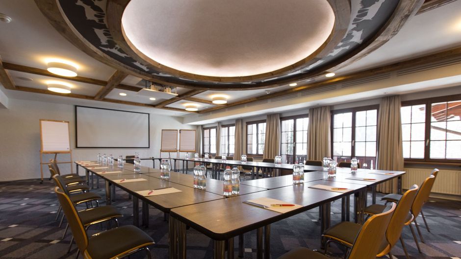 Huus Hotel Gstaad, a Design Hotel Meeting